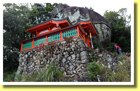 Kamikura-jinja and Gotobiki-iwa, Shingu, Wakayama Prefecture, Kinki