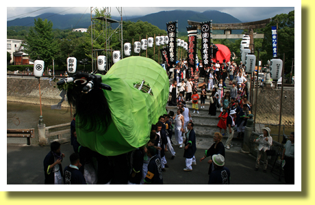 Ushi-oni paying a courtesy, Uwajima City, Ehime Pref., Shikoku